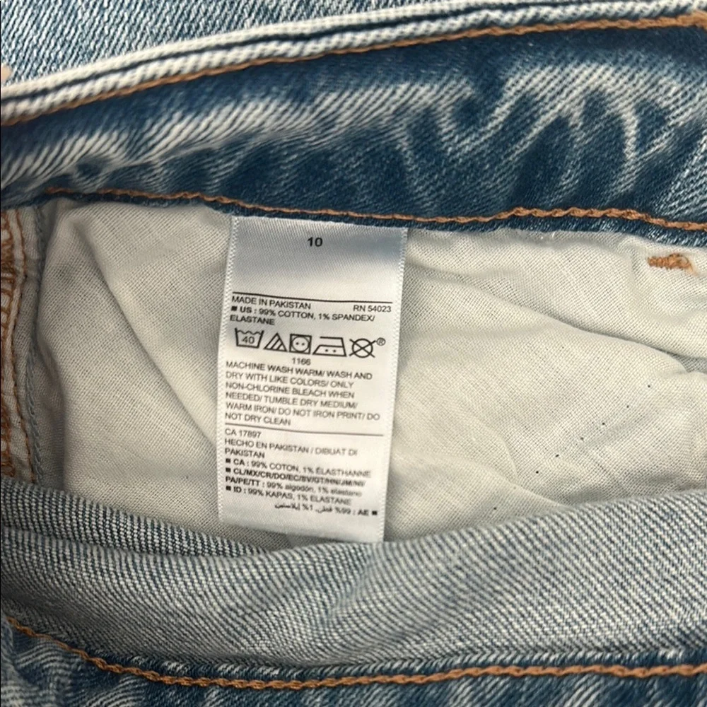 Old Navy Women's “Mom” Jeans - Picture 4 of 4